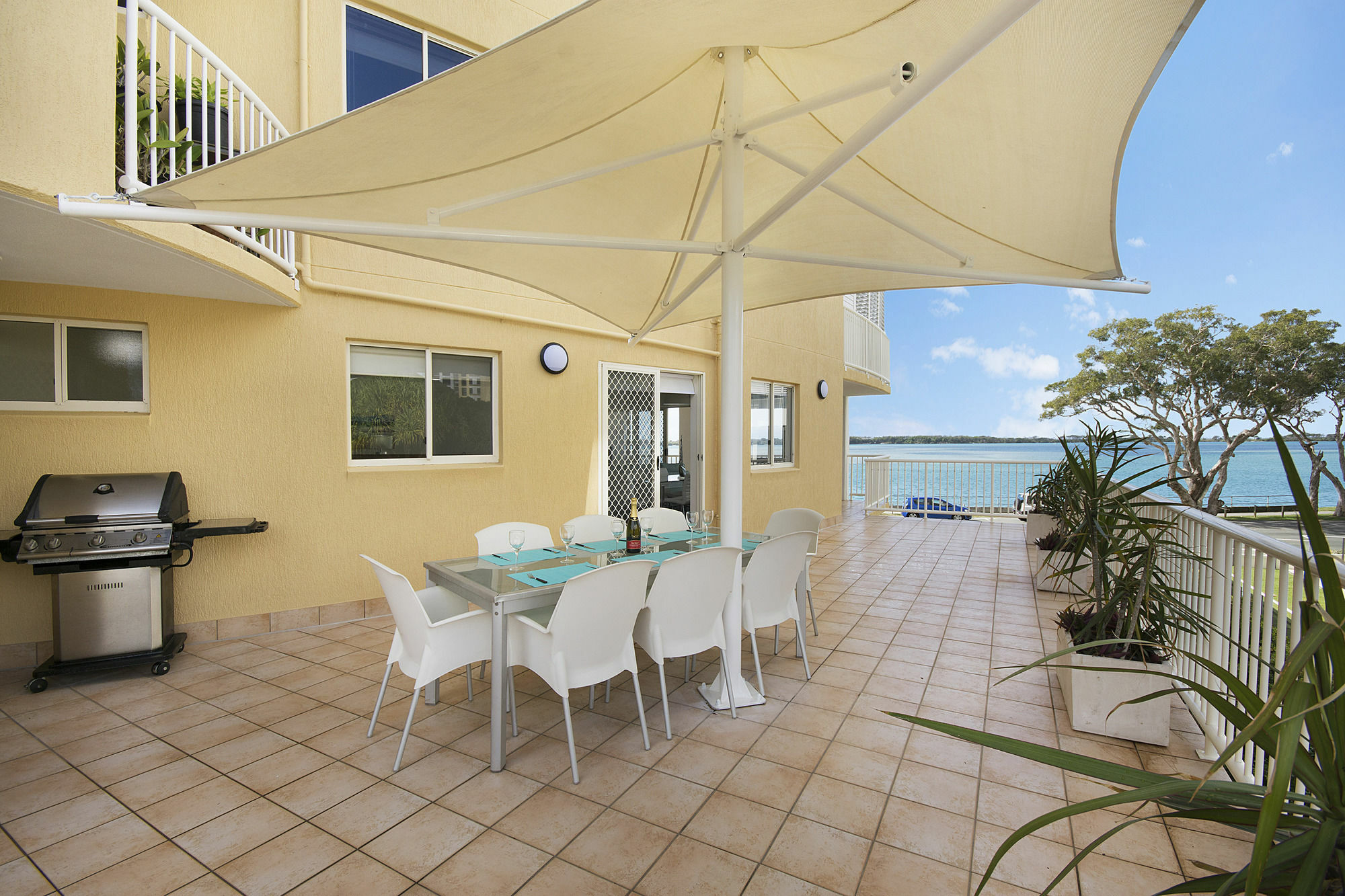 Riviere On Golden Beach Caloundra Luaran gambar